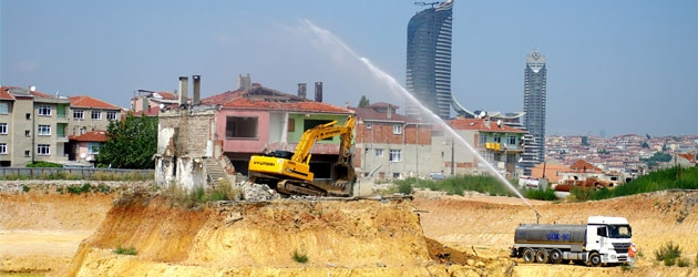 SHD’den Deprem Güvenliği ve “Kentsel Dönüşüm” Paneli: “6306 s. Yasa, İnşaat Cuntasının Elindeki Sopadır” SHD’den Deprem Güvenliği ve “Kentsel Dönüşüm” Paneli: “6306 s. Yasa, İnşaat Cuntasının Elindeki Sopadır”