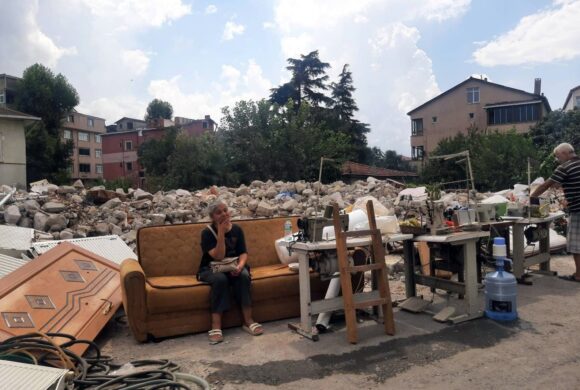 Yıkım ve sürgün politikalarına karşı yaşamı savunmak: Barınma hakkı mücadelesi