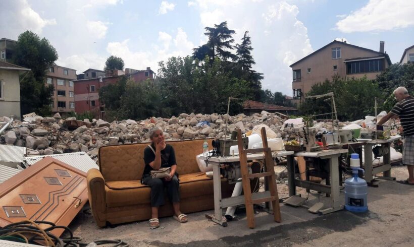 Yıkım ve sürgün politikalarına karşı yaşamı savunmak: Barınma hakkı mücadelesi Yıkım ve sürgün politikalarına karşı yaşamı savunmak: Barınma hakkı mücadelesi